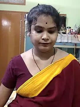 Snapshot of yoursweety09 chatting on May 17, 5:49 am yoursweety09 online show from May 17, 5:49 am