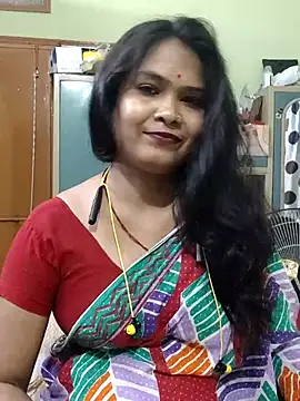 Snapshot of yoursweety09 chatting on May 18, 7:03 am yoursweety09 online show from May 18, 7:03 am