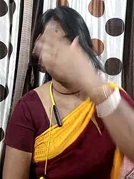 Snapshot of yoursweety09 chatting on May 24, 12:04 am yoursweety09 online show from May 24, 12:04 am