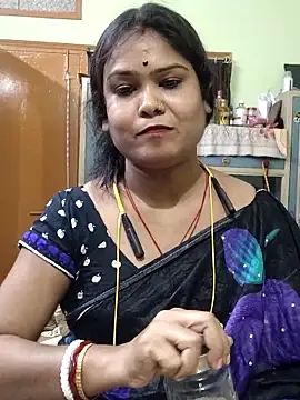 Snapshot of yoursweety09 chatting on May 30, 2:14 pm yoursweety09 online show from May 30, 2:14 pm