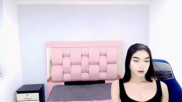 Eban Dustan online show from October 31, 3:57 pm