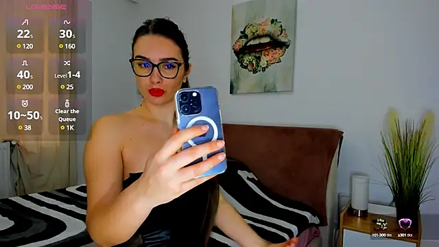 MissJudith online show from March 8, 7:05 am