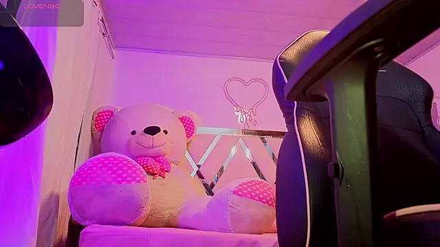 Laylafoxy tay online show from September 23, 3:31 am