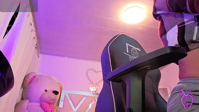 Laylafoxy tay online show from October 9, 3:37 am