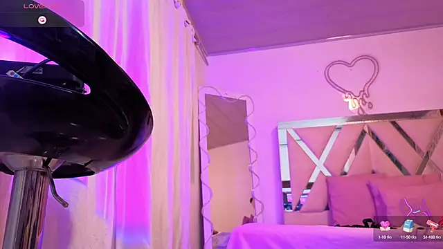 Laylafoxy tay online show from October 14, 3:18 am