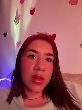 Im Valen Cute online show from February 7, 9:26 pm