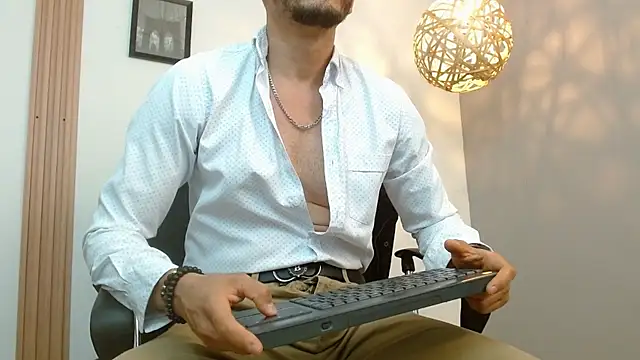 Reiko 85  online show from February 5, 9:07 pm