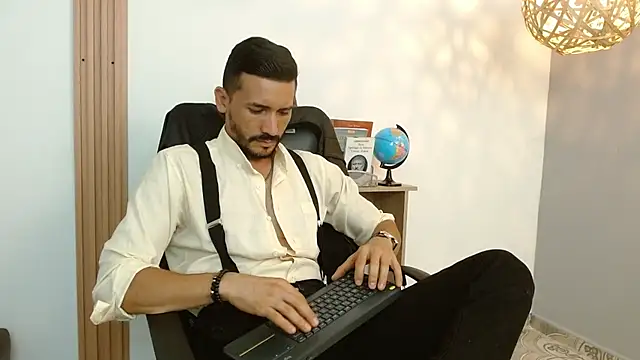 Reiko 85  online show from February 6, 9:17 pm