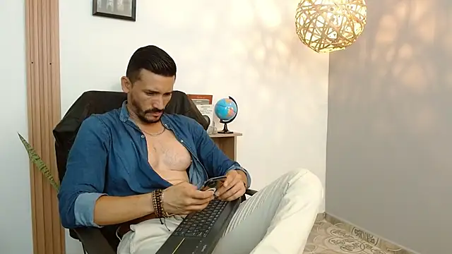 Reiko 85  online show from February 7, 6:13 pm