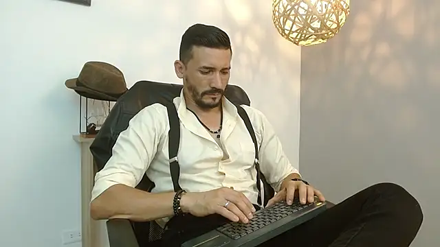 Reiko 85  online show from February 19, 7:16 pm