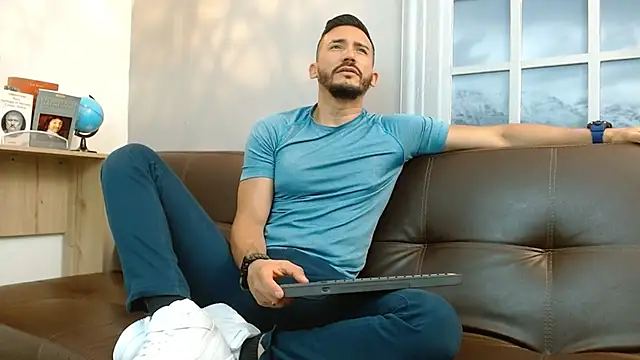 Reiko 85  online show from March 10, 10:45 pm