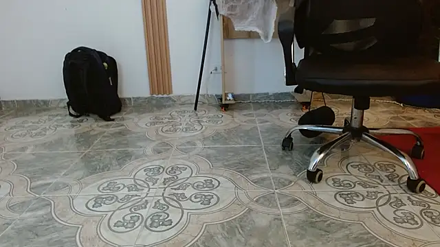 Reiko 85  online show from October 8, 2:47 pm