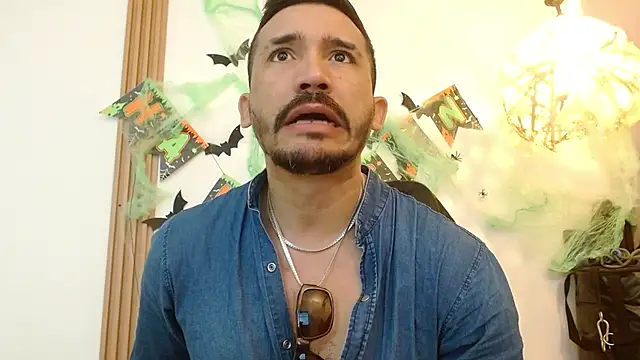 Reiko 85  online show from October 21, 2:40 pm