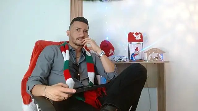 Reiko 85  online show from December 3, 2:48 pm