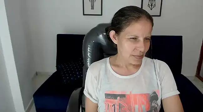 Milf karlye online show from December 10, 11:51 pm