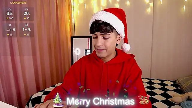 Snapshot of teobowny_ chatting on December 24, 5:34 pm teobowny online show from December 24, 5:34 pm