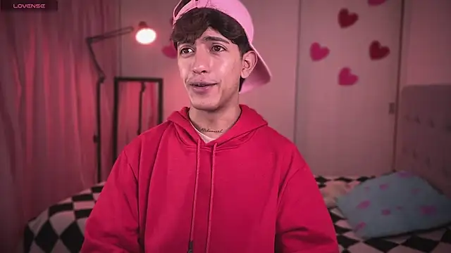 Snapshot of teobowny_ chatting on March 4, 7:32 pm teobowny online show from March 4, 7:32 pm