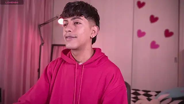 Snapshot of teobowny_ chatting on March 13, 3:39 pm teobowny online show from March 13, 3:39 pm