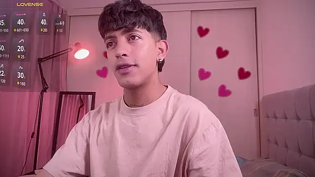 Snapshot of teobowny_ chatting on March 20, 2:53 pm teobowny online show from March 20, 2:53 pm