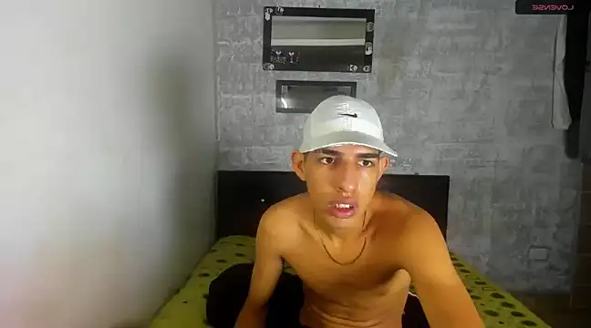 agustin thelondon online show from December 20, 5:29 pm