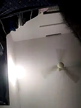 mallucallboy2104 online show from December 6, 10:41 pm