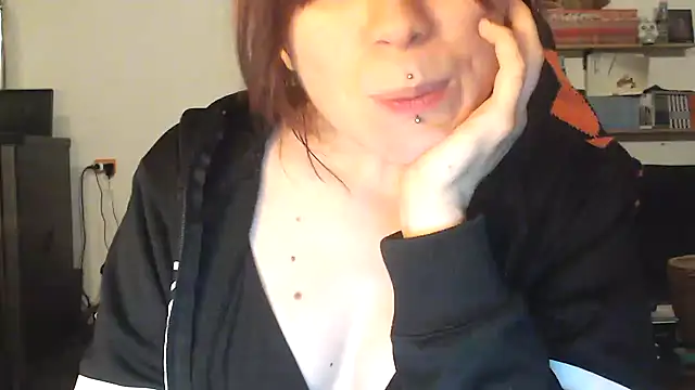 complicata mente online show from December 28, 9:19 pm