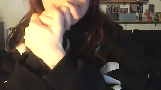 complicata mente online show from February 1, 9:11 am