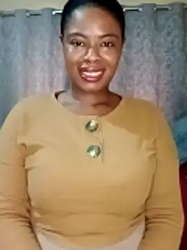 Snapshot of Luciouslips00 chatting on November 10, 1:54 pm Luciouslips00 online show from November 10, 1:54 pm