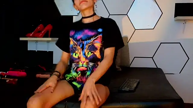 haileycat online show from February 28, 9:36 am