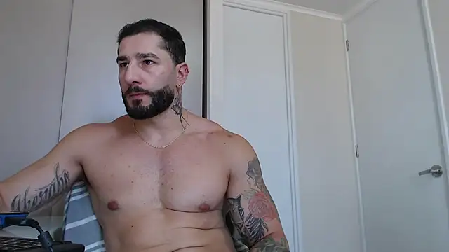 Snapshot of jonhklleyn chatting on March 17, 5:38 pm jonhklleyn online show from March 17, 5:38 pm