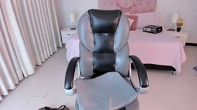 Kitty Pam online show from February 27, 6:29 am