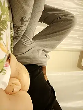 akrep071507 online show from December 4, 11:13 pm