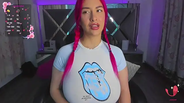 Snapshot of Malala_18 chatting on November 19, 4:12 am Malala 18 online show from November 19, 4:12 am