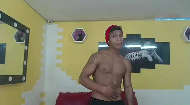 mau elixxx online show from December 25, 10:27 pm