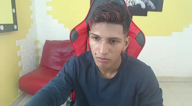 mau elixxx online show from December 28, 3:15 am