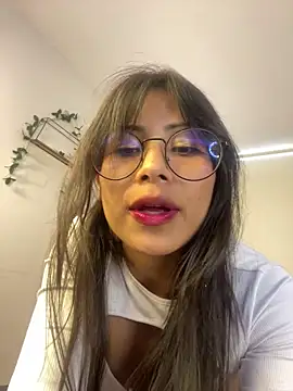 Snapshot of Jade_Zephyra chatting on February 5, 8:24 pm Jade Zephyra online show from February 5, 8:24 pm