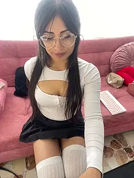 Snapshot of Jade_Zephyra chatting on March 2, 3:41 pm Jade Zephyra online show from March 2, 3:41 pm