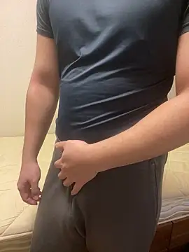 Snapshot of YU-KI00 chatting on January 12, 11:37 am YU-KI00 online show from January 12, 11:37 am