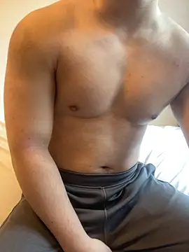 Snapshot of YU-KI00 chatting on January 17, 5:45 am YU-KI00 online show from January 17, 5:45 am