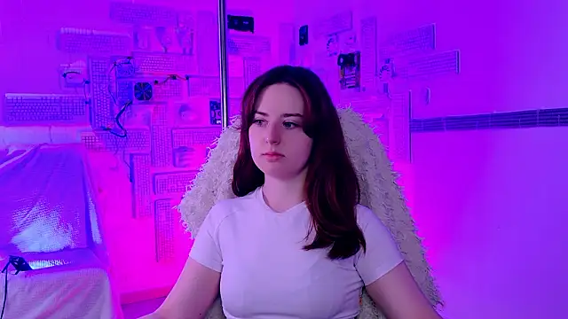 AnnTerry  online show from February 2, 8:35 am