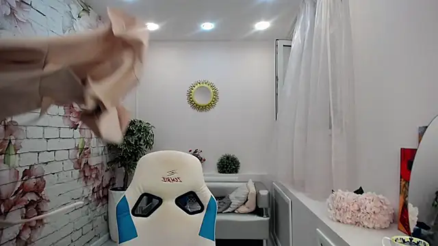 Cutie Asya online show from December 3, 4:42 am