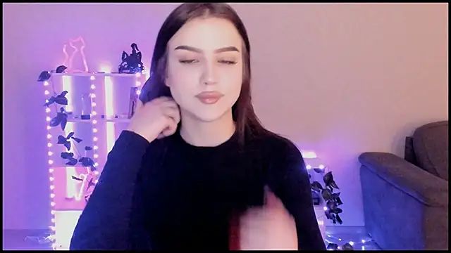 Melanie N online show from December 11, 11:19 am