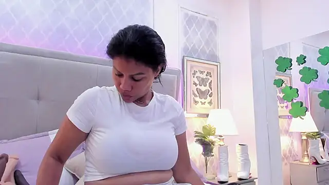 KarenGuzman  online show from March 19, 12:56 pm