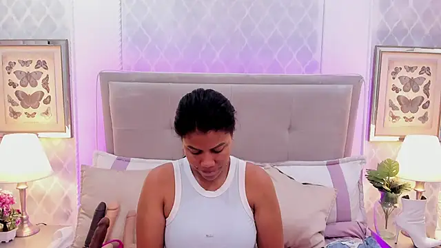 KarenGuzman  online show from March 21, 12:39 pm