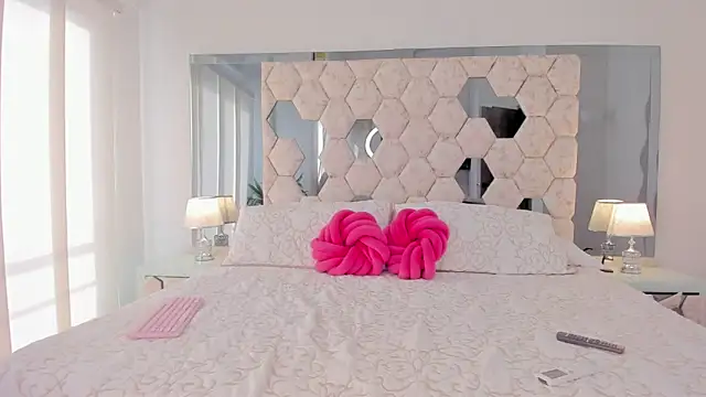 kimberly  online show from January 17, 8:22 pm