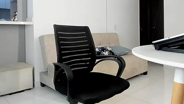 JuanDiegoKing online show from October 23, 11:14 pm