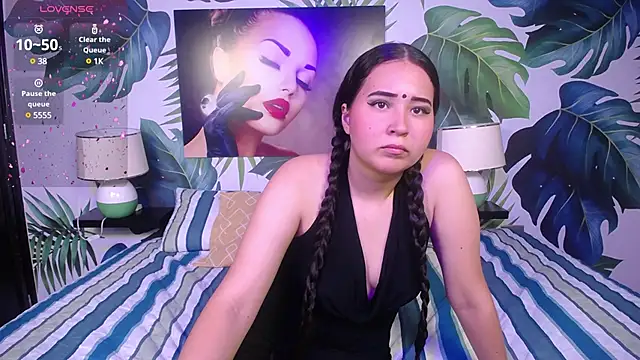 Snapshot of hushaima chatting on January 14, 7:00 pm hushaima online show from January 14, 7:00 pm