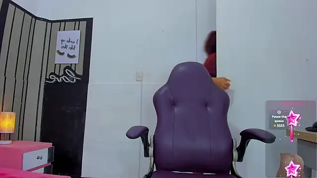 Snapshot of Brithanyslim chatting on January 21, 11:34 pm Brithanyslim online show from January 21, 11:34 pm