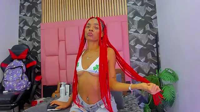 Brithanyslim online show from April 10, 7:29 pm