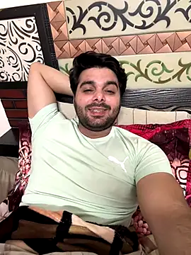 Snapshot of Gaonkadesilonda chatting on December 1, 6:08 pm Gaonkadesilonda online show from December 1, 6:08 pm